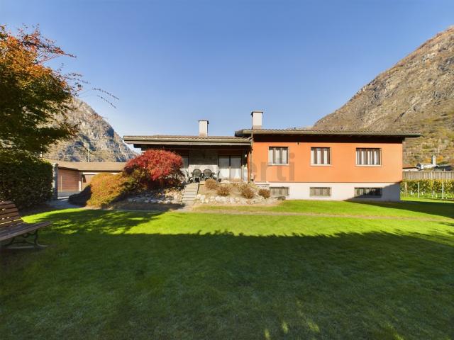 Splendida Villa Unifamiliare a Biasca con 1021 mq di giardino Ammessa residenza secondaria