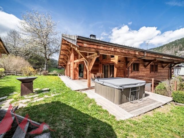 Splendide chalet ouvert sur les pistes de ski du Pleney Morzine