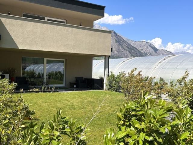 Splendide appartement 2.5 pces avec grand jardin de 100m2