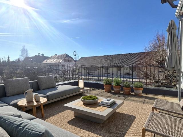 Splendide appartement de 2 pièces rénové avec grande terrasse et véranda