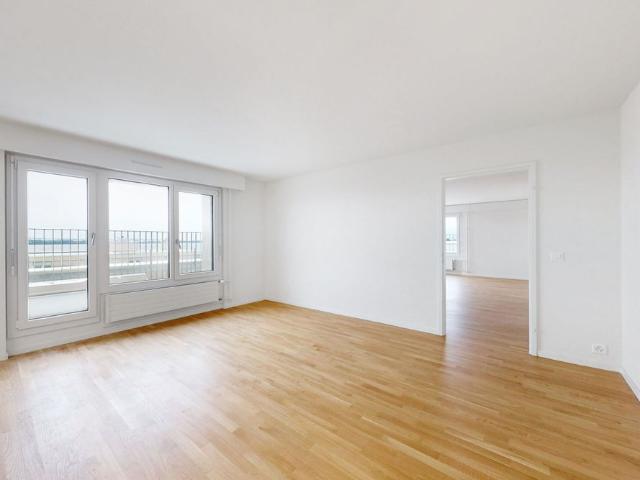 Splendide attique avec vue panoramique sur le lac