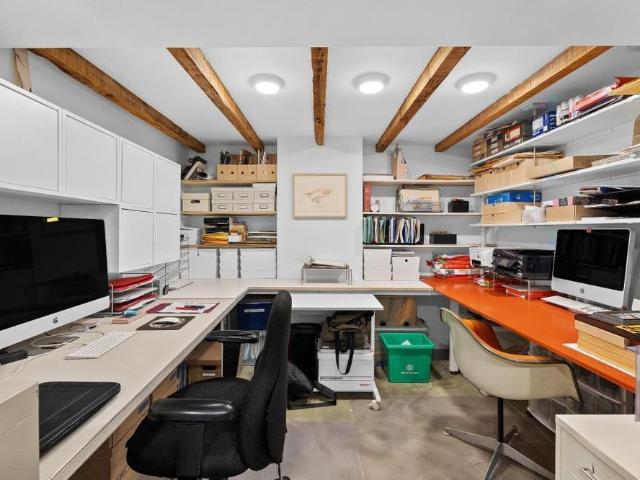 Splendide bas de duplex entièrement rénové à aire ouverte – 3 CAC + bureau avec sous sol et terrasse | Au cœur de NDG chauffage inclus