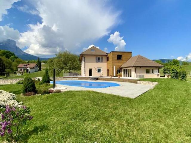 Splendide demeure de charme 330 m2, rénovation luxueuse