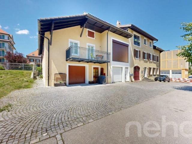 Splendide duplex de 6,5 pces 217 m² ? Idéal pour les familles