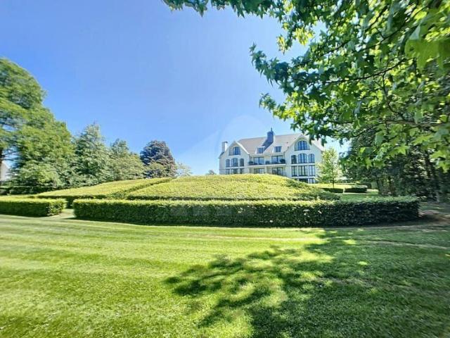 Splendide et lumineux penthouse 3 ch. 3 sdb avec vue dégagée