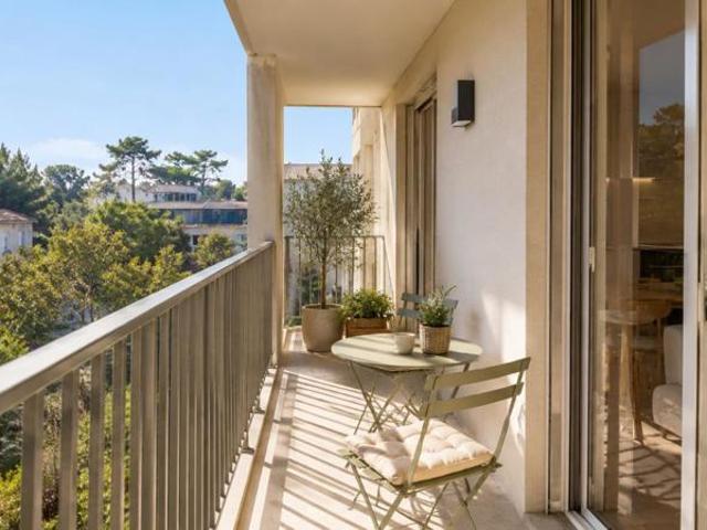 SPLENDIDE T4 AVEC BALCON + PARKING