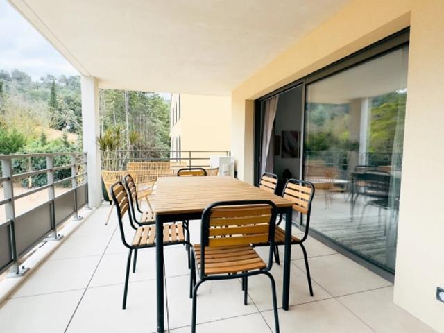 Splendide T4 DUPLEX dernier étage de 93 m² Grande Terrasse de 17m²
