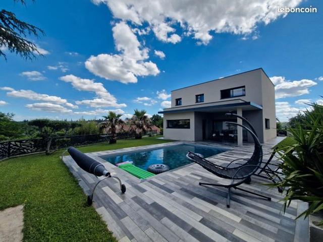 Splendide villa contemporaine 161 m² / CALME et VUE / PISCINE