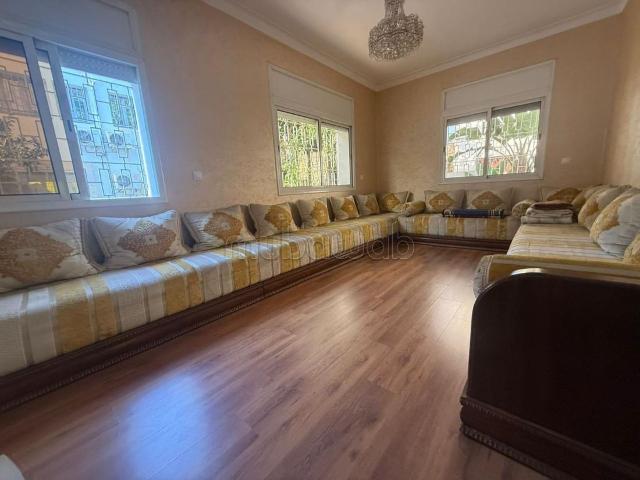Splendide villa à vendre à CIL Hay Salam. 5 belles chambres. Fenêtres avec double vitrage et porte blindée