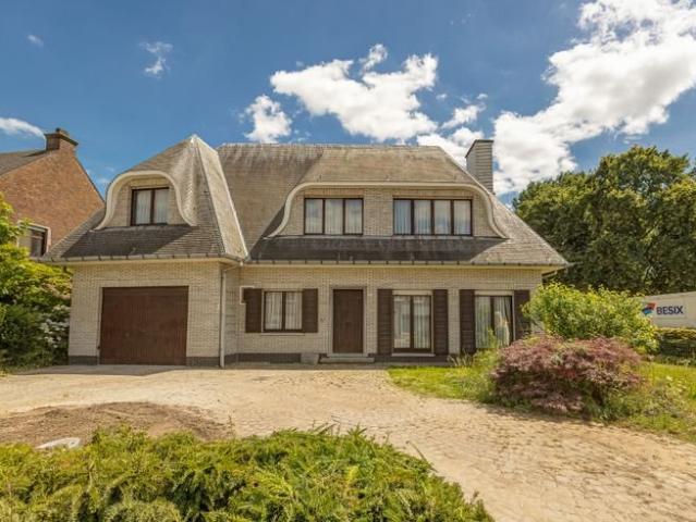 Splendide Villa dans un cadre verdroyant