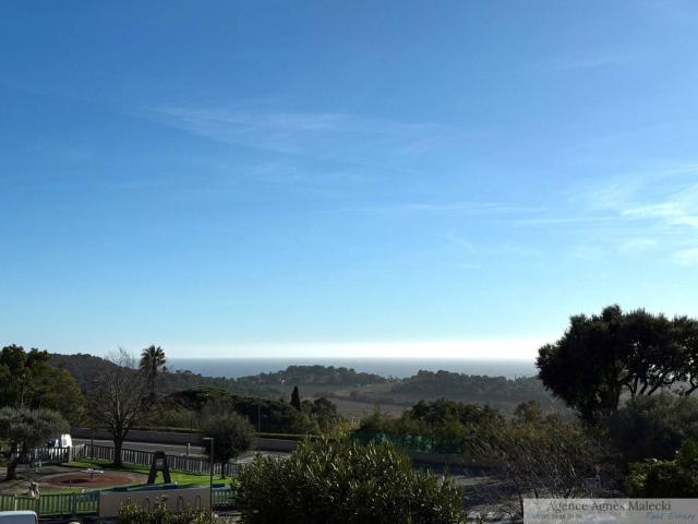 Splendide vue mer au cœur du Village