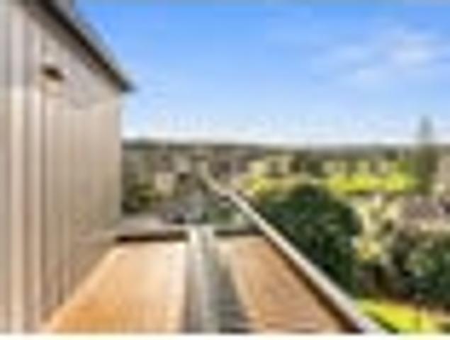 Split Level Perfection with Sherwood Park Views!