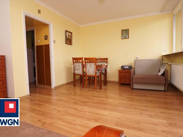 Sprzedam 26,5 m² w centrum Piotrkowa – loggia, po remoncie