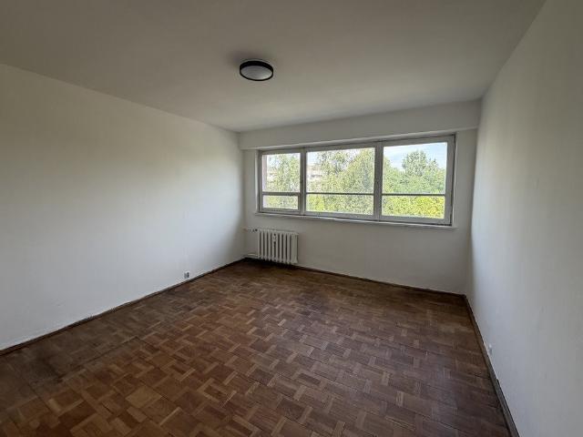 Sprzedam 2 pokojowe mieszkanie na Bielanach, 37,5 m²