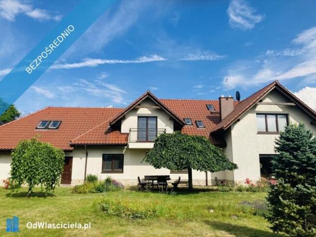 Sprzedam 300 metrowy dom w Budzyniu k/Kryspinowa