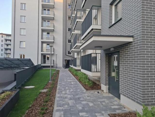 Sprzedam bezpośrednio NOWE mieszkanie w centrum Płocka 1 pok