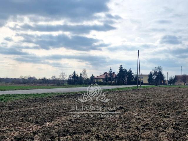 Sprzedam działkę 3000 m² w Kątach Wrocławskich