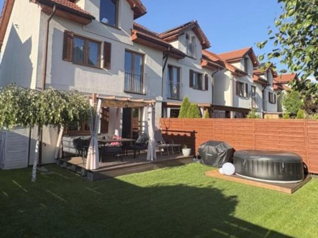 Sprzedam funkcjonalny bliźniak 110 m² na zamkniętym osiedlu