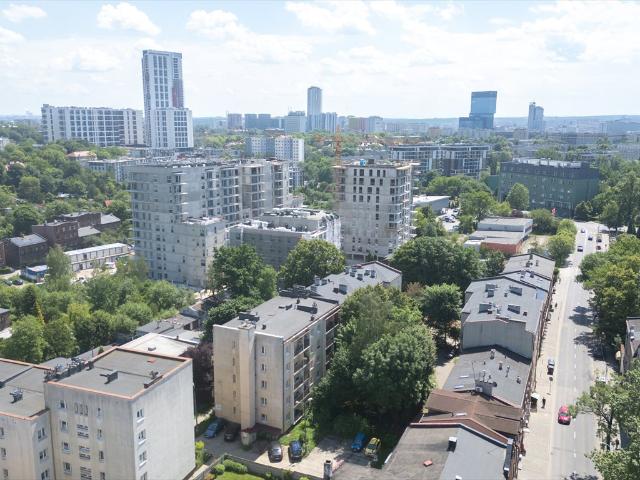 Sprzedam jasne 1 pokojowe mieszkanie 33 m2 w Katowicach