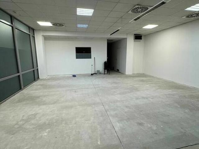 Sprzedam lokal usługowo biurowy o powierzchni 122,6 m.kw