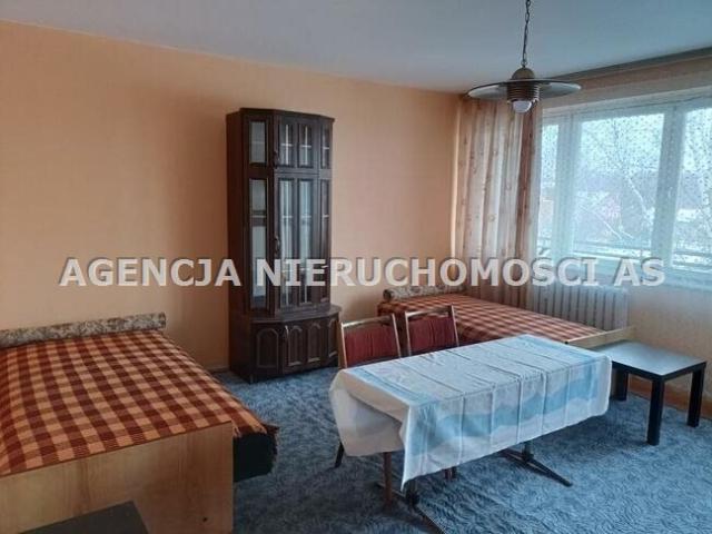 Polecam 48 m² mieszkanie z balkonem i ogródkiem w centrum Skawiny
