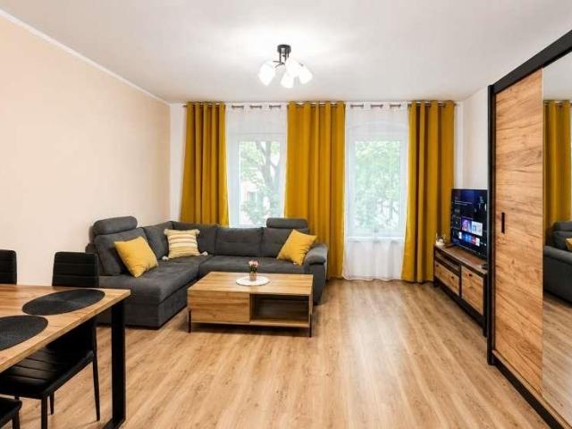 Sprzedam mieszkanie 41 m² w Zabrzu Centrum z parkingiem