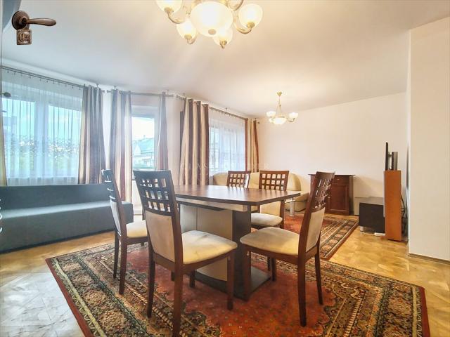 Sprzedam przestronne dwupoziomowe mieszkanie 112 m² w Warszawie