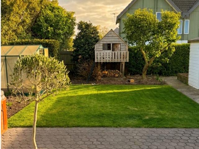 spreydon, 3 bedrooms