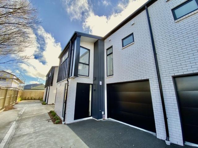 spreydon, 3 bedrooms