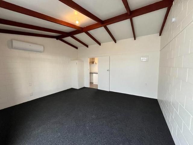 Springvale, Studio