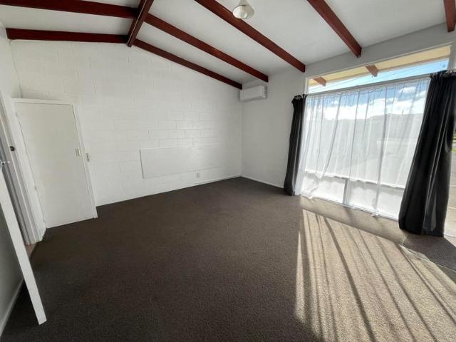 springvale, studio