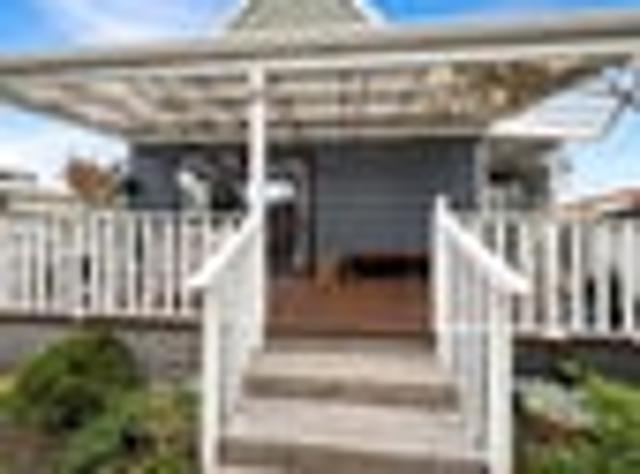 Springvale, 2 bedrooms, $520 pw