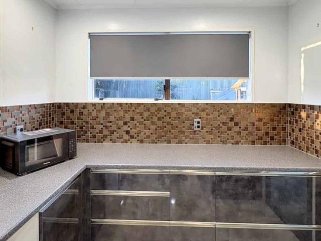 SPRINGVALE 3 BEDROOMS