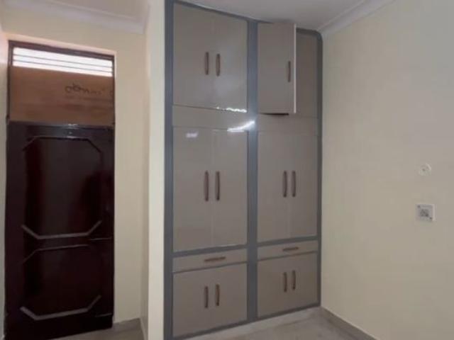 Spring Field Colony, Sector 31 2.5 Bedroom 200 Sq. Ft. Builder Floor in Spring Field Colony Faridabad Listing ID: #10367