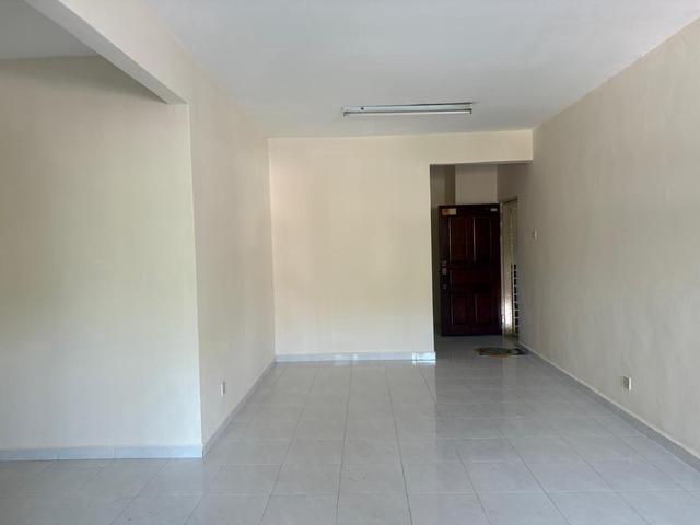 Springfield Condominium Low Floor 1cp Sungai Ara