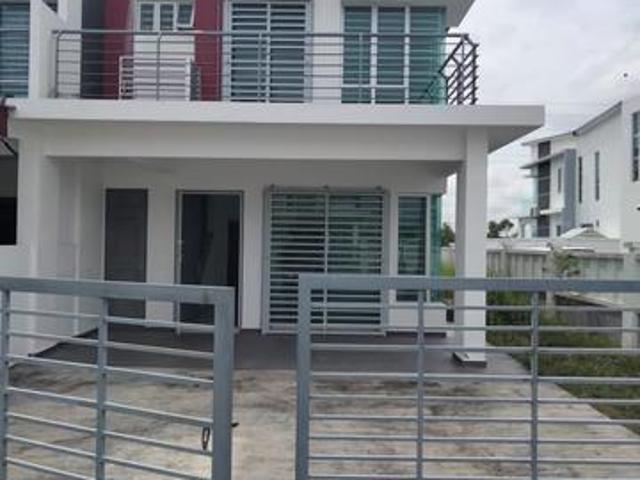 SpringHill Residence 7 Double Storey End Lot For Sales
