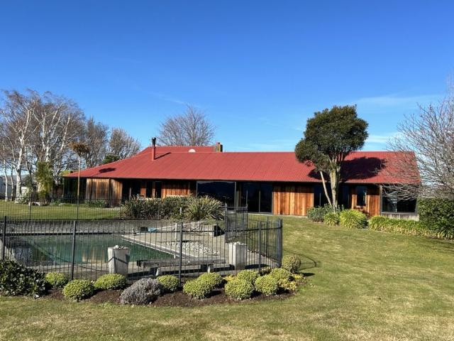 springlands, 5 bedrooms