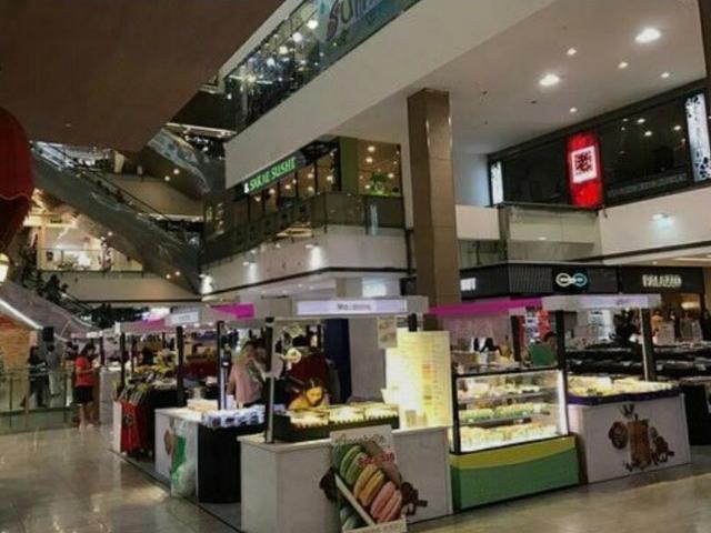 Square 2 Food & Beverage For Rent, $27,000750 sqft $36.00 psf