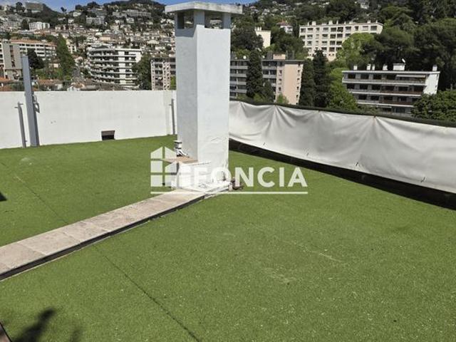 Square carnot t2 dernier etage de 53m2+terrasse 10m2+toit terrasse de 65m2+cave