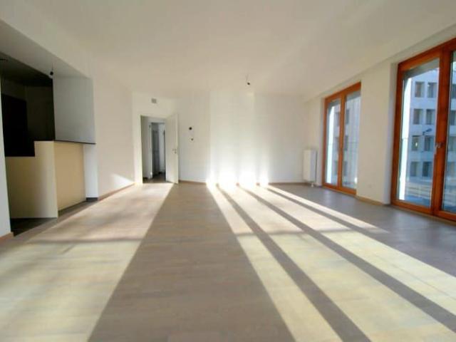 Square Orban 2 bedroom quality apartment with terrace and