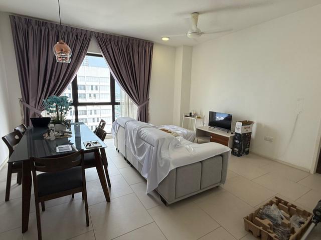 Sqwhere Residence Fully Furnished 2 Bedrooms Unit MRT Linked