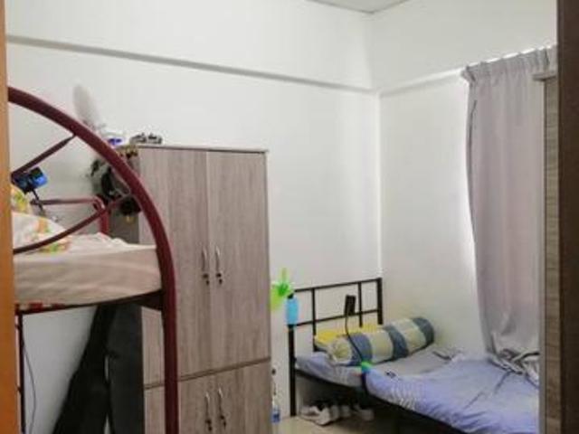 Sri aman unfurnished 1 car park 700 sqft