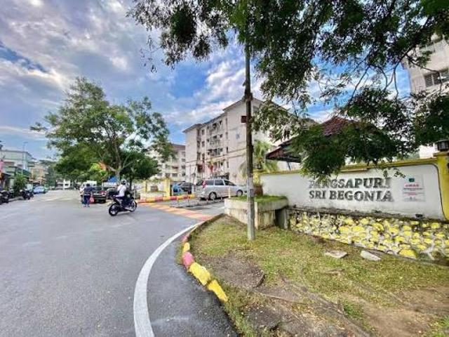 Sri Begonia Apartment Tingkat 2 Puchong