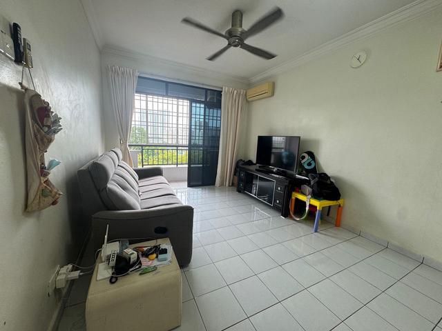 Sri Kenari at Sungai Ara 900sf Good Condition