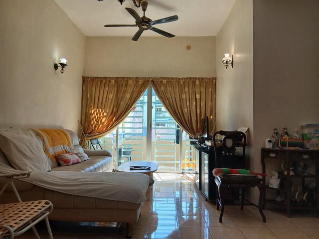 Sri Kristal 886 Sqft 2 carpark Direct Owner are preferable
