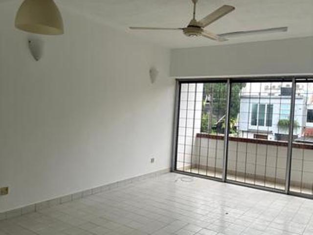Sri Hartamas town house for rent