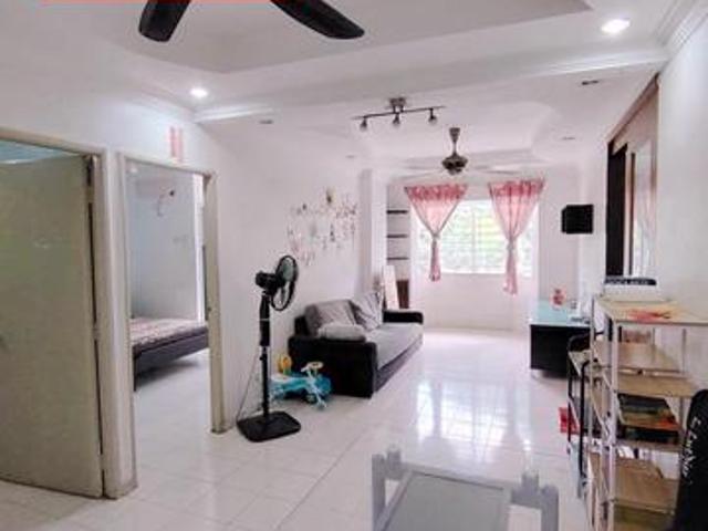 SRI IMPIAN AYER ITAM FARLIM FULLY RENOVATED 1 Cp 3 BEDROOM SALE IVORY