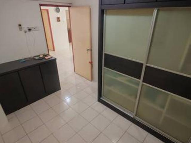 Sri Impian Apartment Farlim Ayer Itam