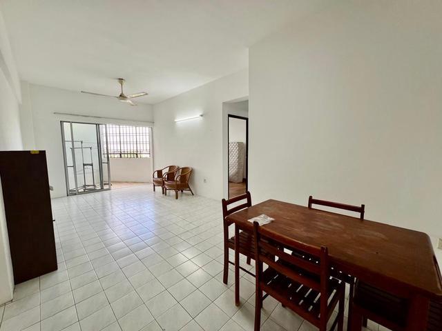 Sri Impian Apartment Larkin15min to CIQJb TownGnGPartial Furnish