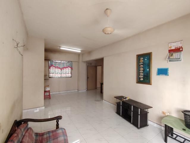 Sri impian Larkin Aparment 3 bedroom For Rent